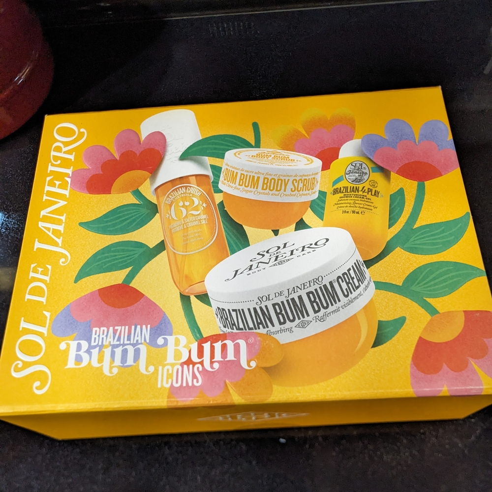The Perfect Gift Sol de Janeiro Brazilian Bum Bum Icons Set -Seal In Box